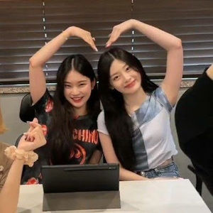 Meet your Posher, Tay